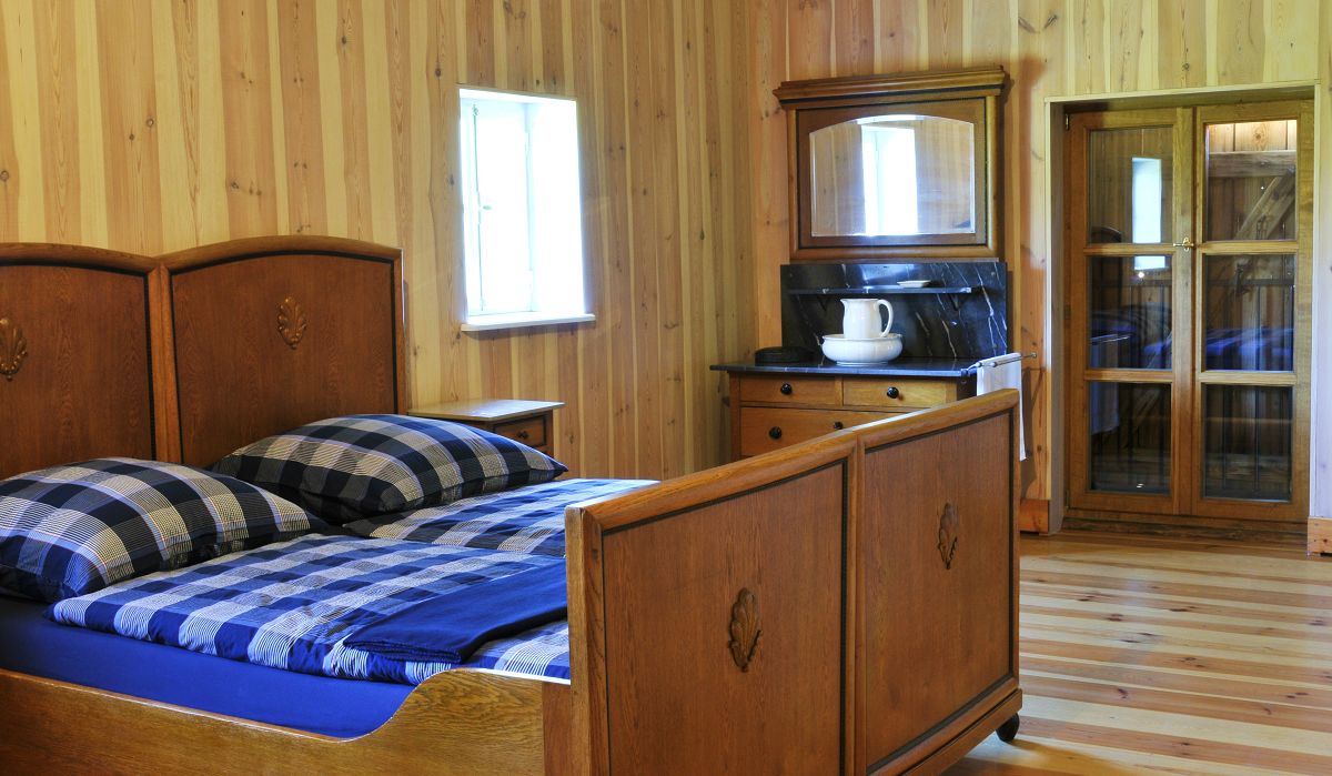 Schlafzimmer Eltern / Paare